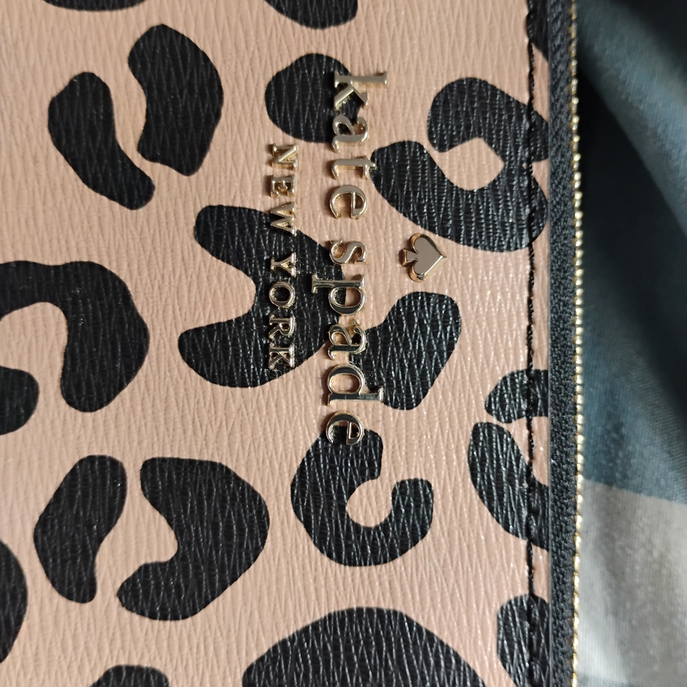 Kate Spade Black and Pink Leopard Print Laptop Case. 11x15 Approx.